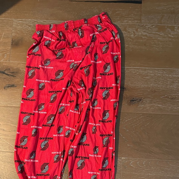 NBA TRAIL BLAZERS Kids Red Pajama Pants - Picture 1 of 4